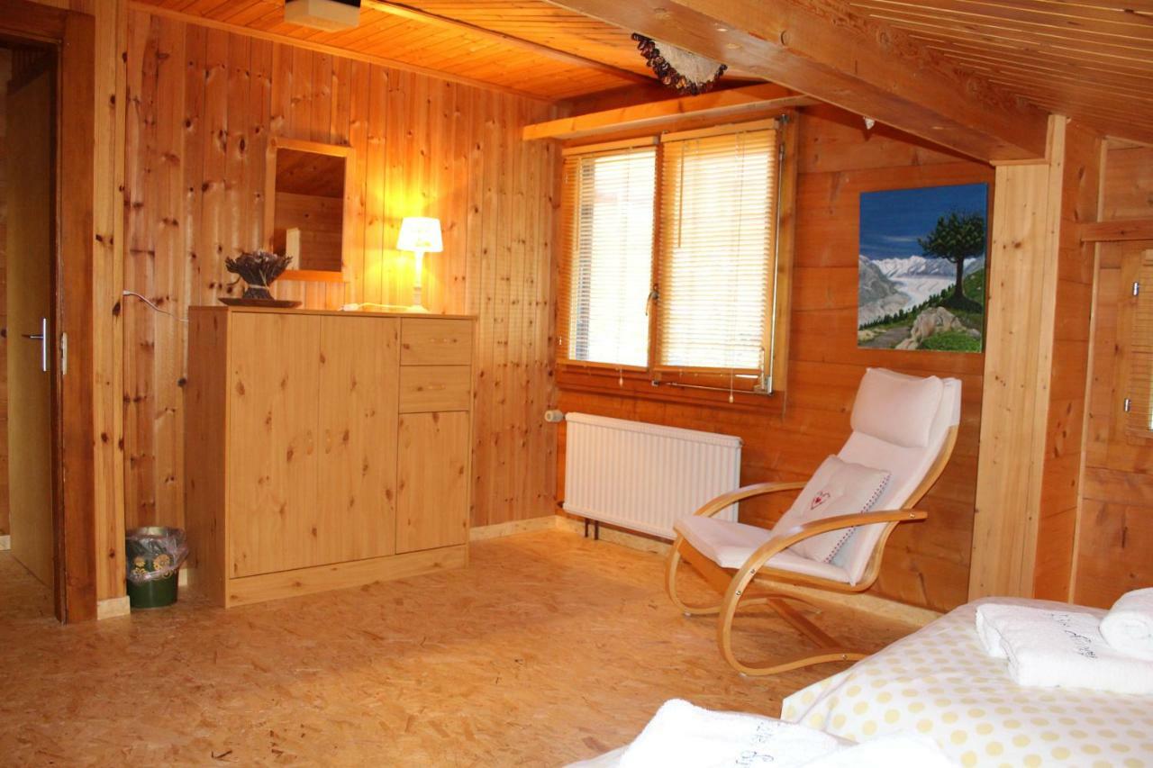 Chalet Esher Surrey Ried-Brig Luaran gambar